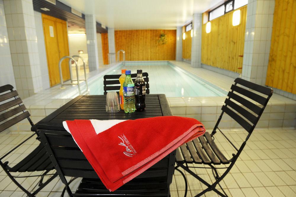 Park Alandia Hotel Мариехамн Екстериор снимка