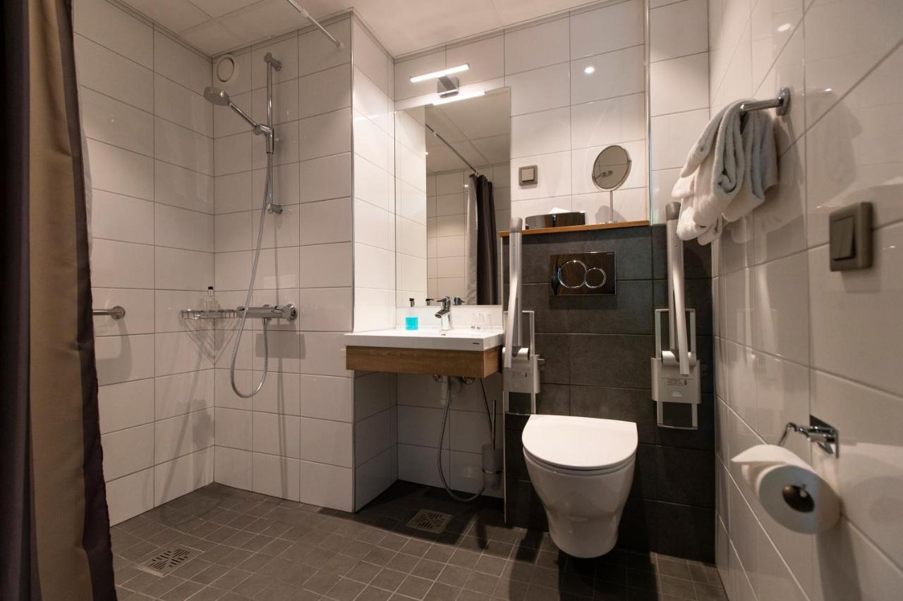 Park Alandia Hotel Мариехамн Екстериор снимка